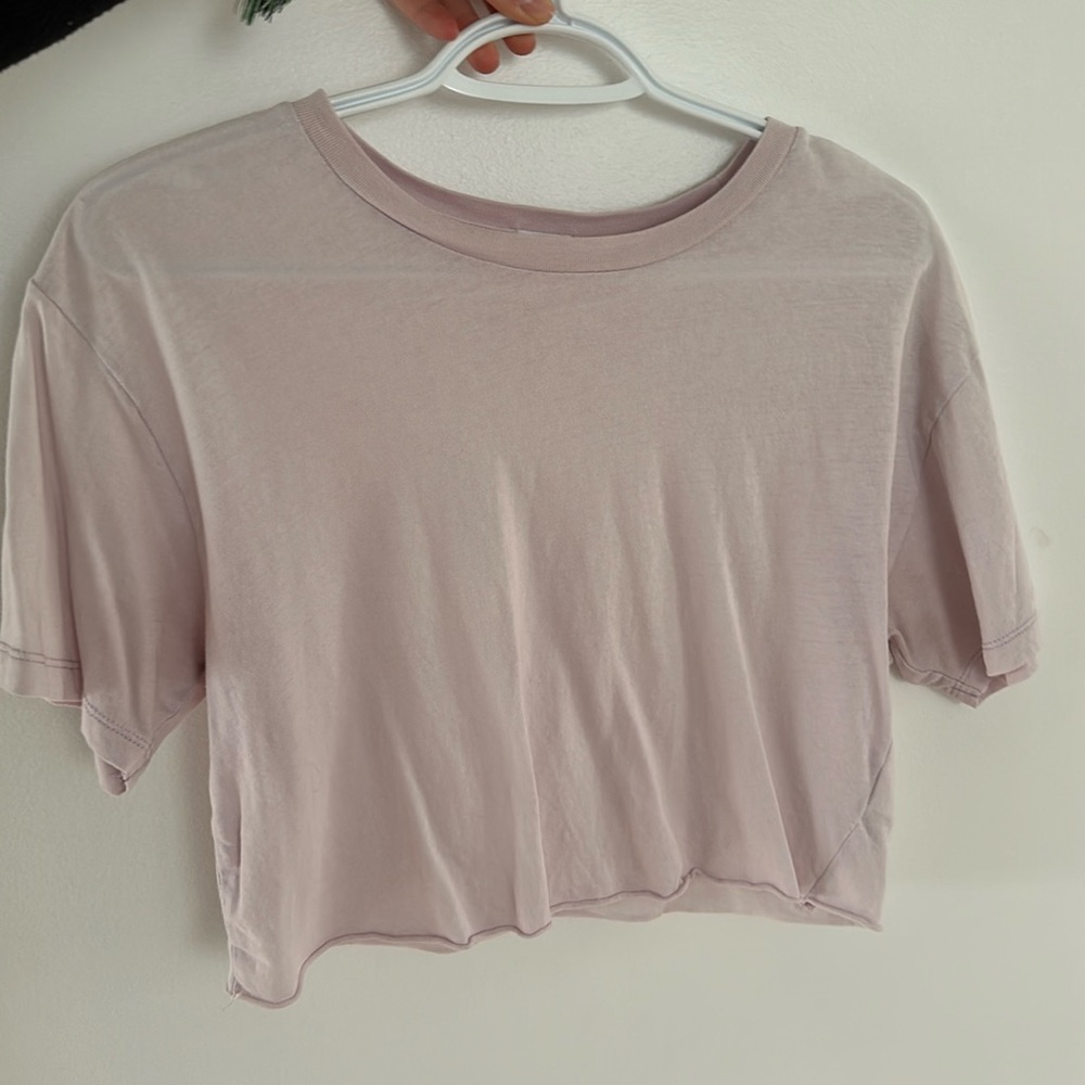 pale purple/pink crop top